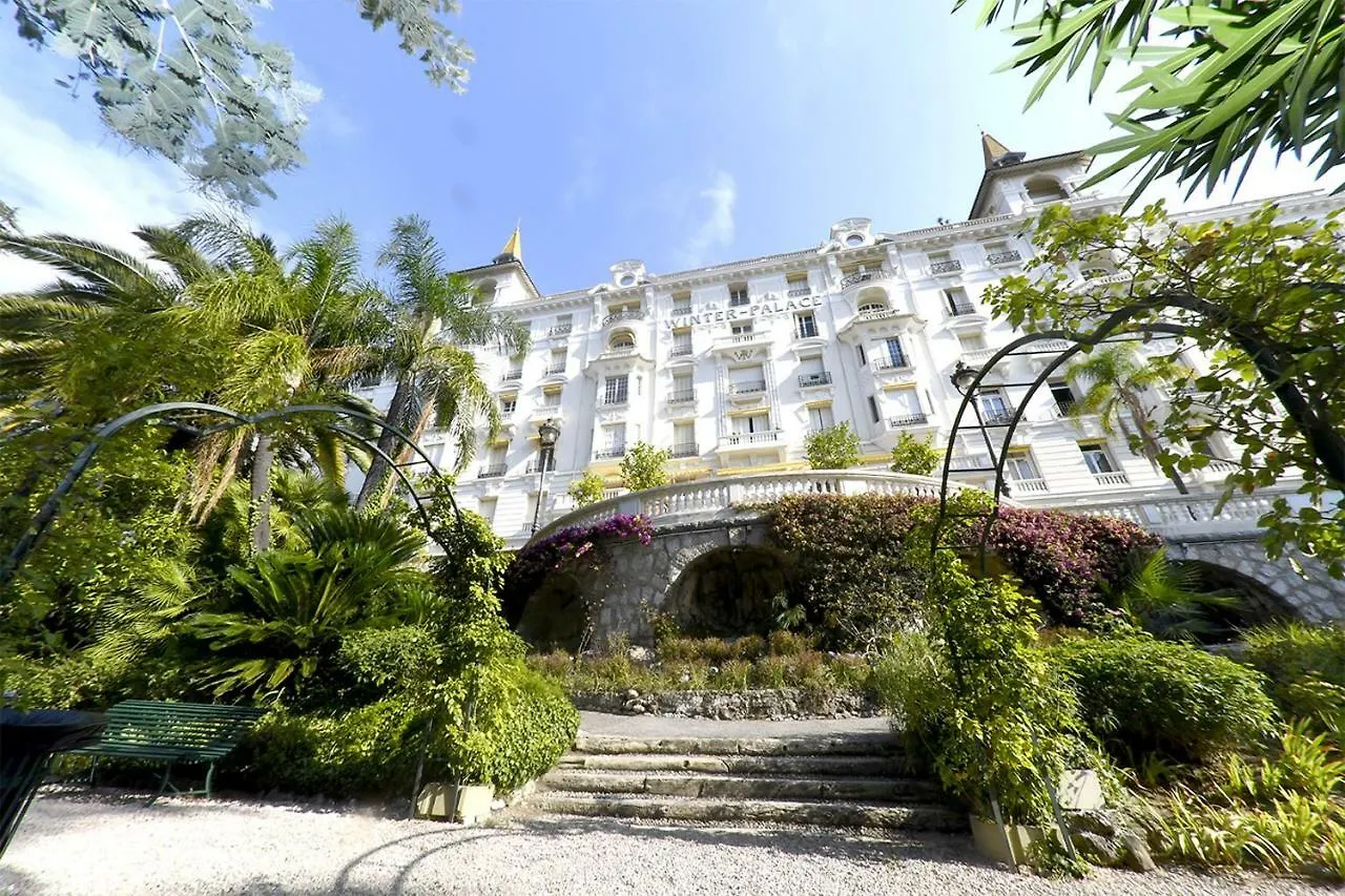 Winter Palace 芒通 公寓