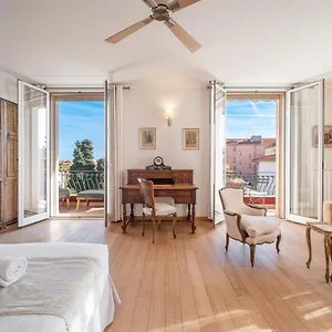 Bed & Breakfast La Fabrique A Poupees - Et De Charme Au Coeur De, Menton